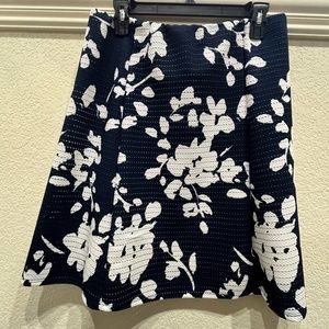 Navy floral skirt size M